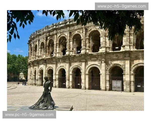 尼姆vs布雷斯：足球场上的浪漫与硬朗，激情与荣耀的碰撞